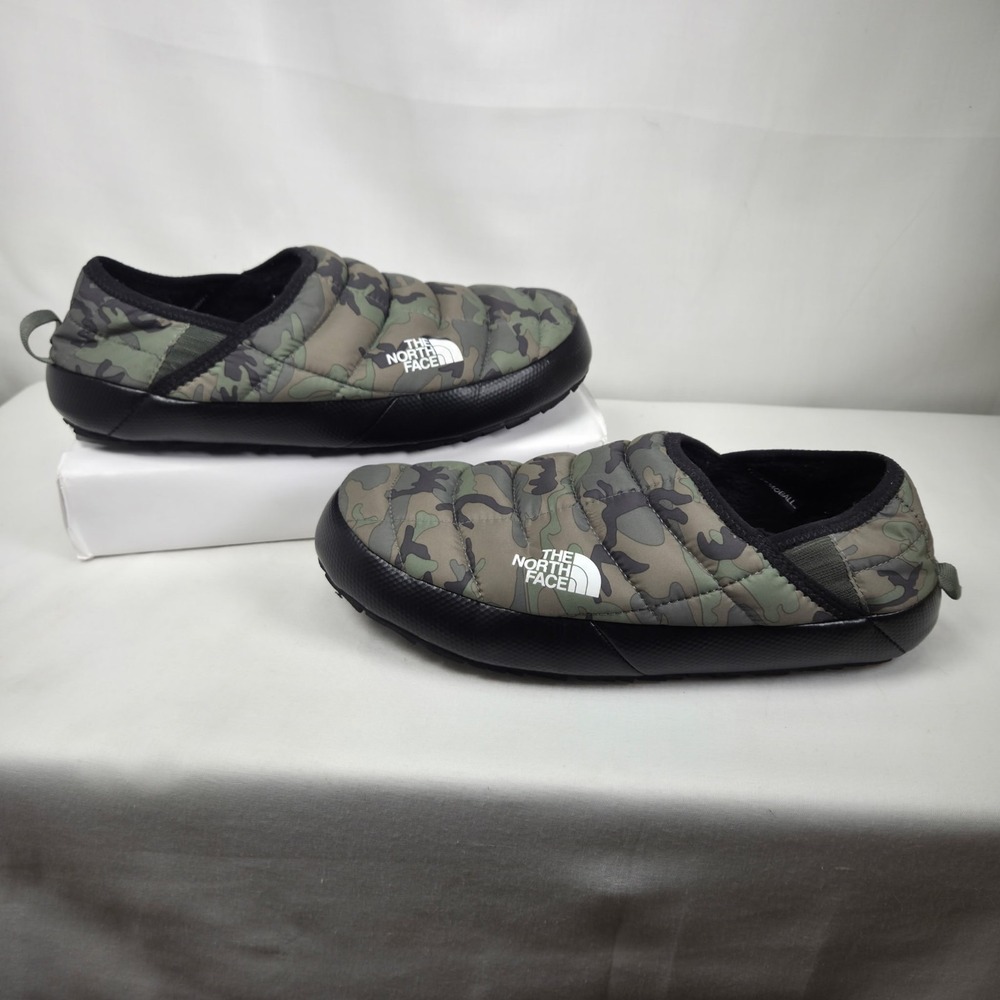 The North Face Thermoball Traction Mule V  Slipper Mens 9 Army Camo Grip Sole